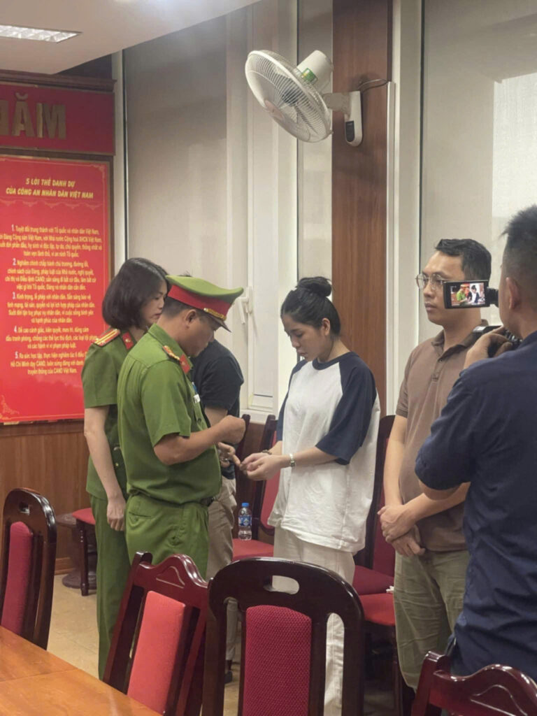 Quang Linh Vlogs và Hằng Du Mục bị bắt cùng Thùy Tiên