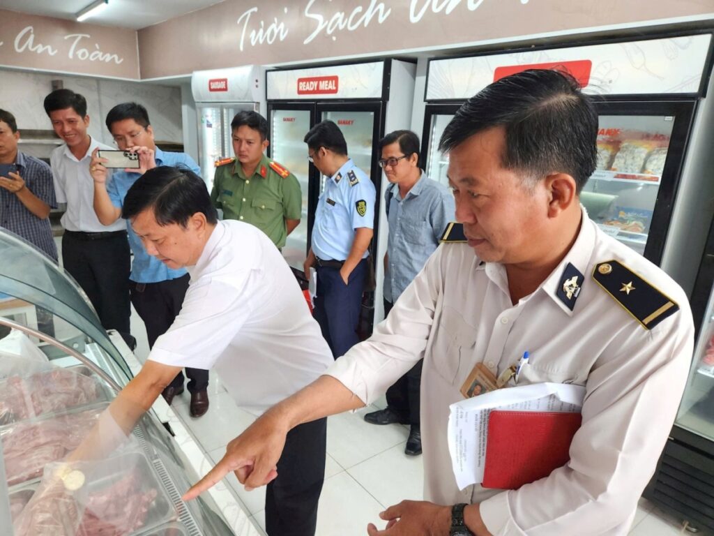 CP Việt Nam lên tiếng về nghi vấn thịt heo bẩn