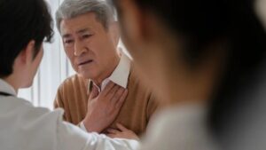 Bố chồng tăng lương hưu, nhưng tôi không hề biết một đồng!