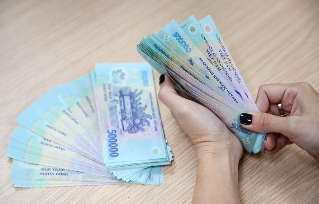Tăng lương năm 2026 tạo động lực cho phụ nữ công sở